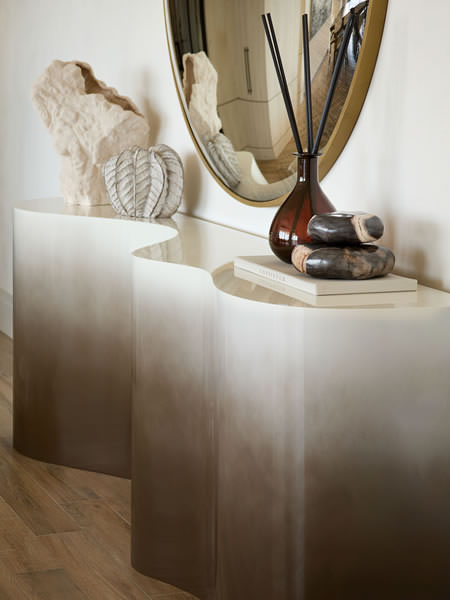 Ombre Console